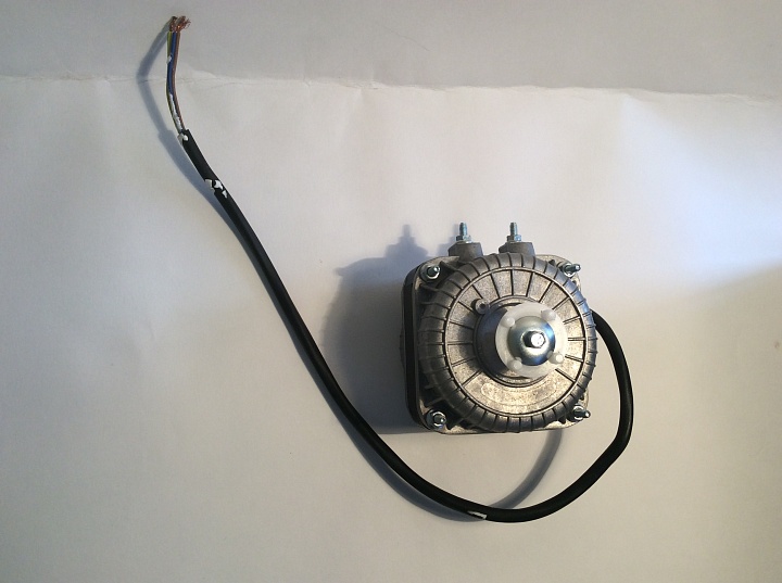 Мотор для вентилятора морозильной камеры на промышленную витрину YZF VN 10 w